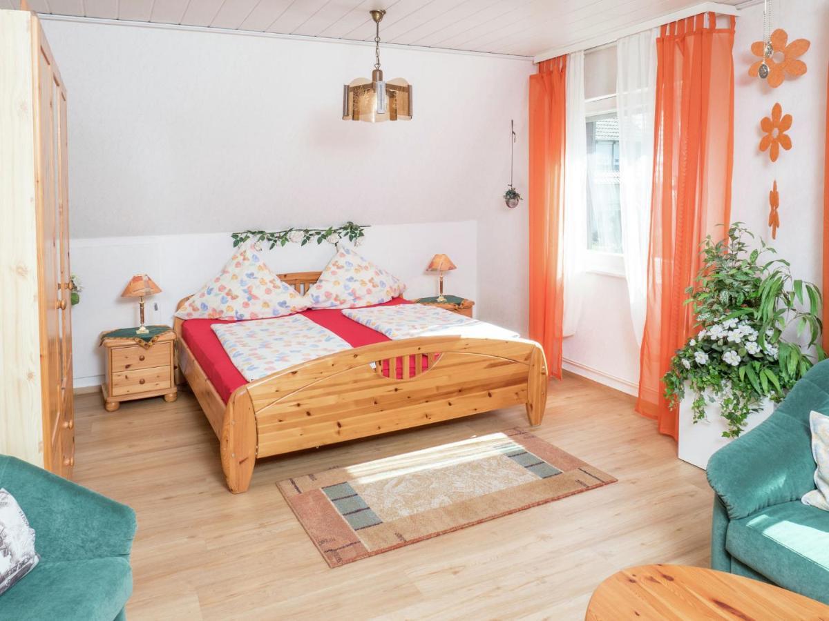 Cheerful Apartment Near City Centre Of Haslach ฮาสลัค อิม คินซิกทัล ภายนอก รูปภาพ